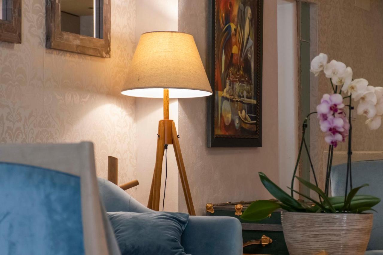 Mali Hotel Porat Будва Экстерьер фото
